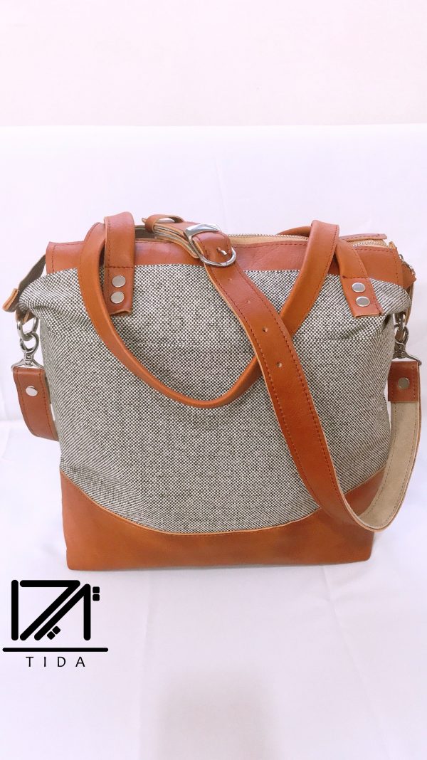 خرید کیف دوشی و دستی طرح روشنا2 در فروشگاه اینترنتی پوشاکچی-مشاهده قیمت و مشخصات