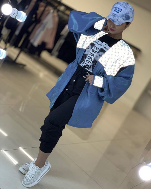 خرید مانتو زنانه شاین در فروشگاه اینترنتی پوشاکچی-مشاهدعه قیمت و مشخصات
