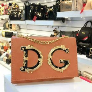 خريد کیف پاسپورتی زنانه طرح DG در فروشگاه اينترنتي پوشاکچي - مشاهده قيمت و مشخصات