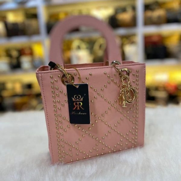 خريد کیف دخترانه و زنانه Dior در فروشگاه اينترنتي پوشاکچي - مشاهده قيمت و مشخصات